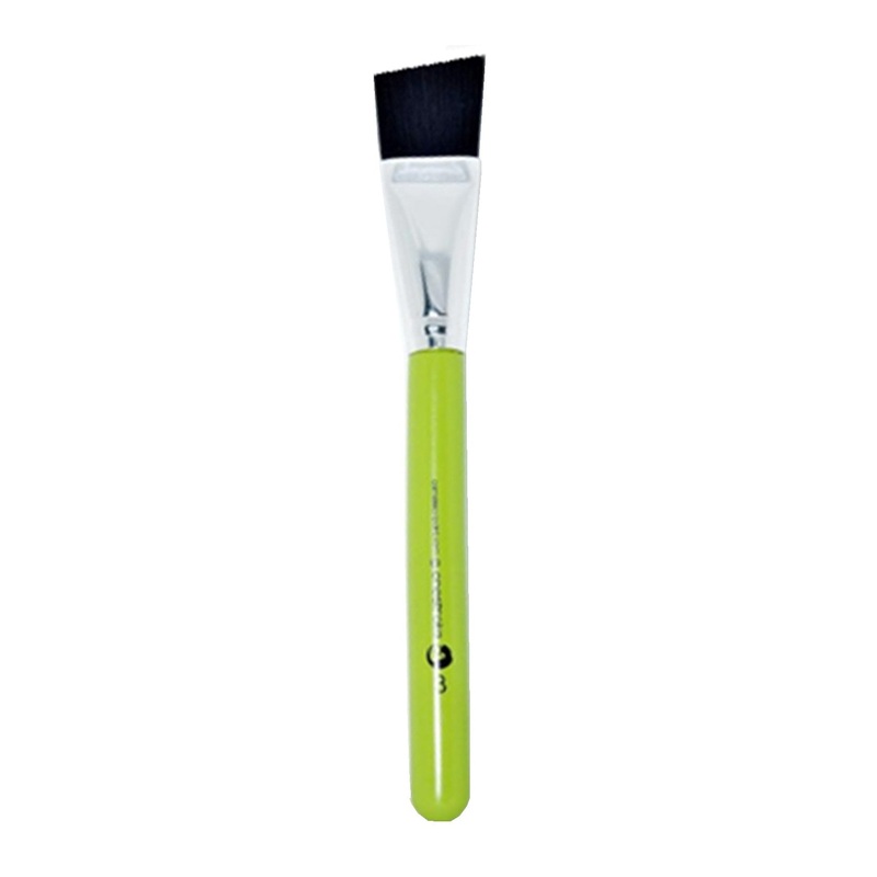 Cameleon Face Painting Brush – Angle Brush #3 – 3/4  (short green handle) – DISCONTINUED